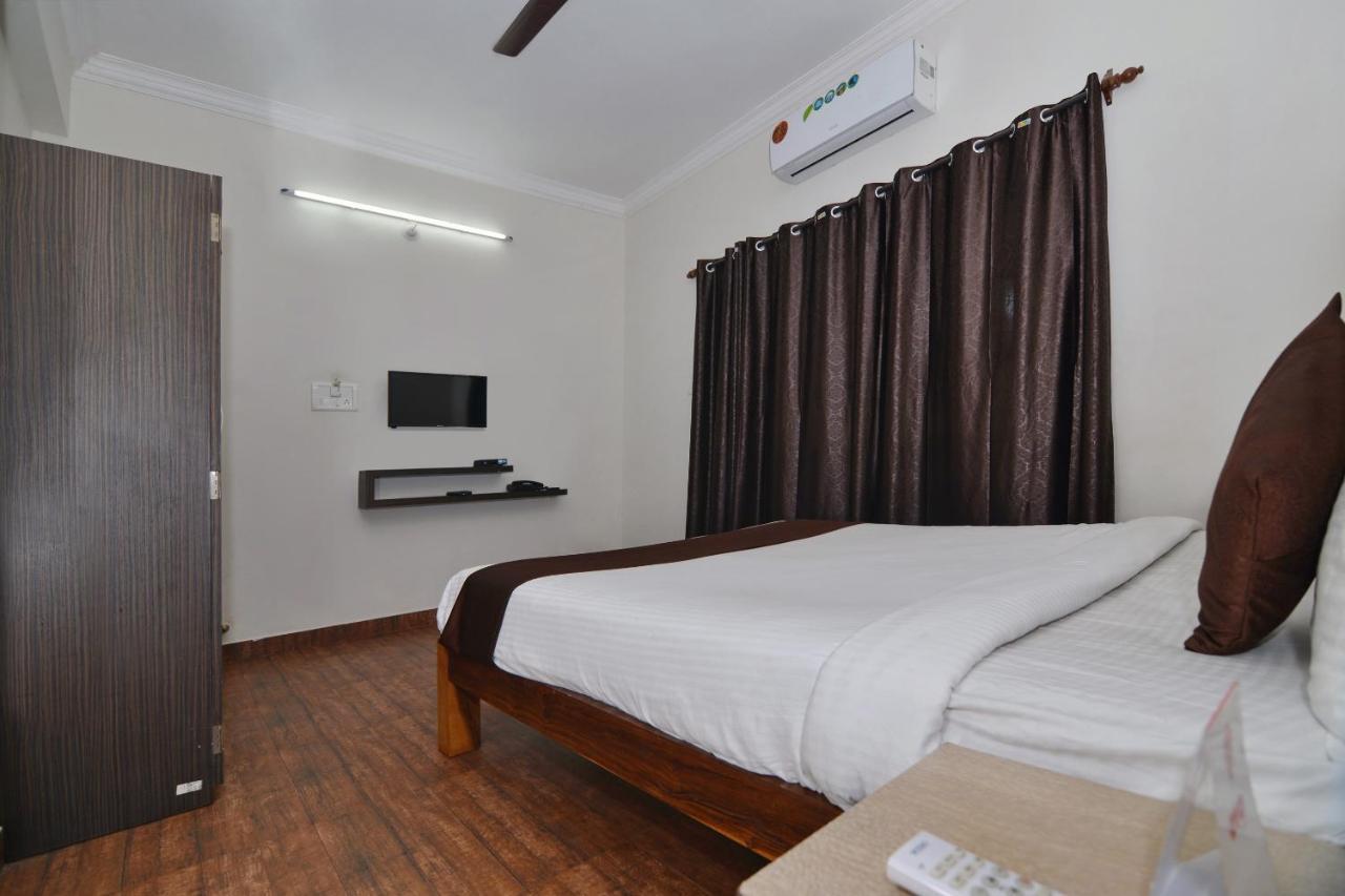 Oyo 10174 Kanta Guest House Baga Exterior foto